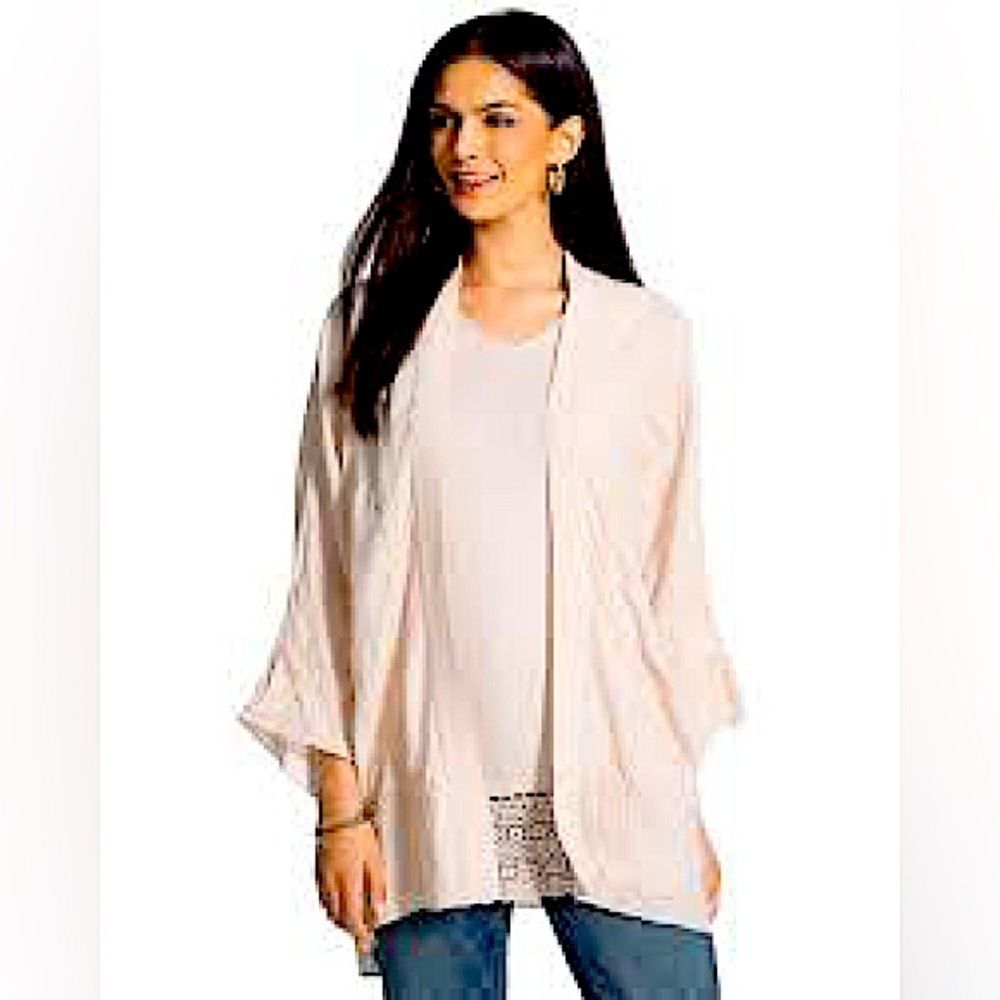 NWT Chico’s Tinted Pink Delicate Embroidered Pattern 3/4 Sleeve Kimono Size 2